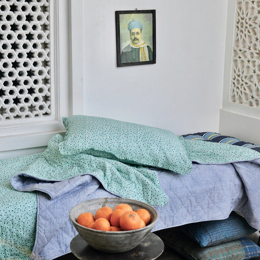 Layla Quilt & Cases in Grass & Navy Dezee Print