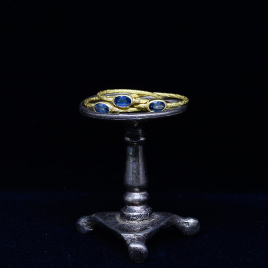 Blue Sapphire Hammered Bands 18k