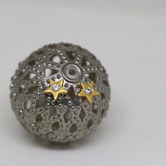Mini Star Stud Earrings with 18k Diamond