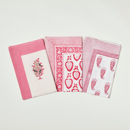 Printed Tablecloth – Open Floral Pinks